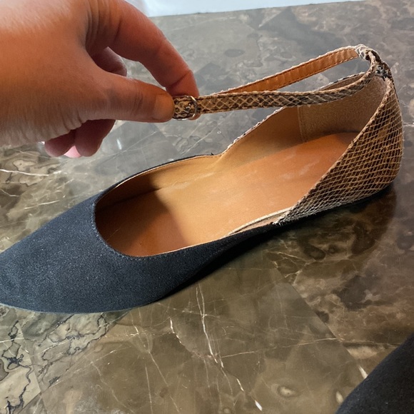 GAP black velvet & snakeskin flats w/ ankle strap- worn 1x size 9 - Picture 4 of 13
